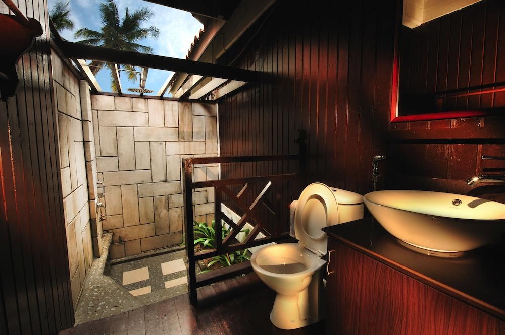 Paya Beach Spa & Dive Resort Kampung Genting Extérieur photo