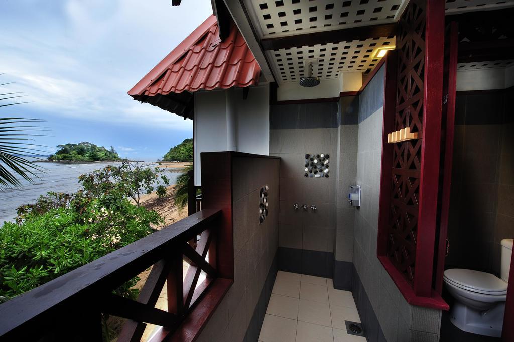 Paya Beach Spa & Dive Resort Kampung Genting Extérieur photo